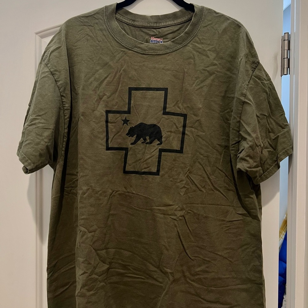 Hanes Army Green California Bear Graphic Tee